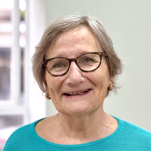 Julia volunteer